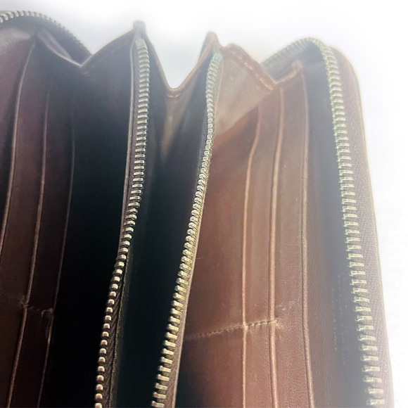 Bottega Veneta Intrecciato Weave Lambskin Full Zip Long Dark Brown Wallet - Picture 11 of 16